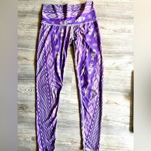 Teeki yoga pants, rarely worn like new